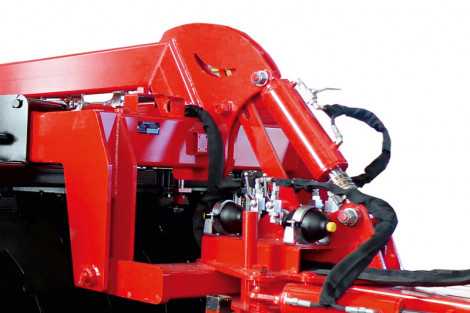 APF-SL_Hydraulische_Zugdeichseleinstellung_Stickstoffdaempfung