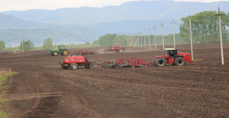 kombinirovannyie-posevnyie-kompleksyi-serii-FEAT-s-vyisevom-v-diskovyiy-soshnik-4