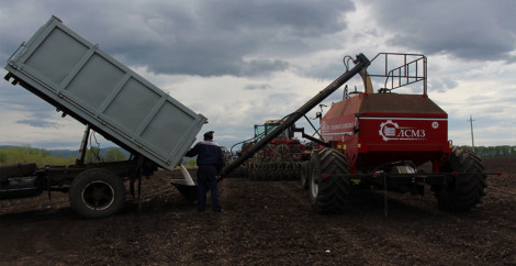 kombinirovannyie-posevnyie-kompleksyi-serii-FEAT-s-vyisevom-v-diskovyiy-soshnik-7