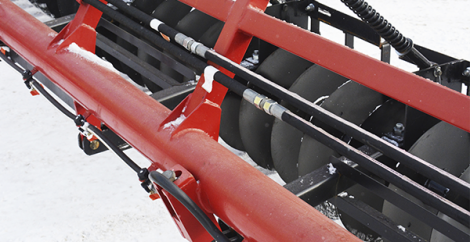 kombinirovannyiy-pochvoobrabatyivayuschiy-kompleks-s-vneseniem-pochvennyih-gerbitsidov-i-udobreniy-na-baze-luschilnikov-FeatAgro-serii-ldg10